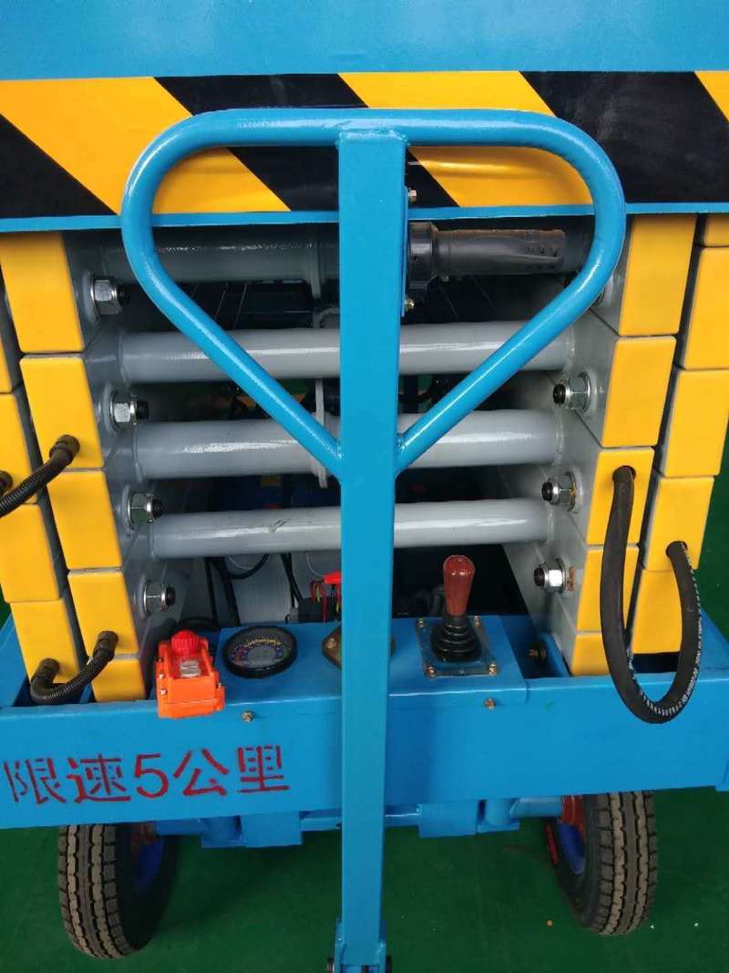贵港辅助行走式升降平台